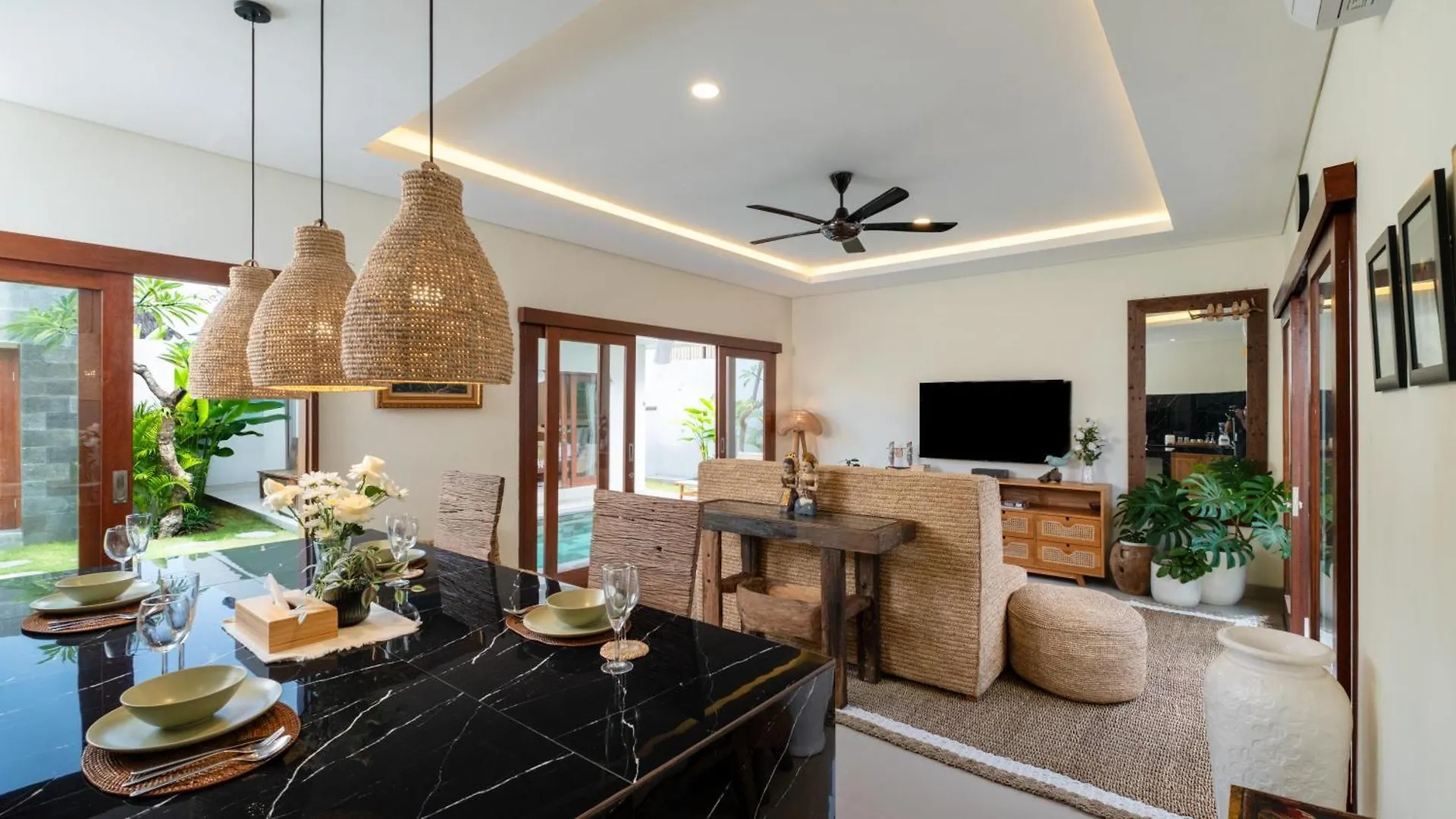 Villa Lange 2 By Villa Finder Seminyak  Seminyak (Bali)
