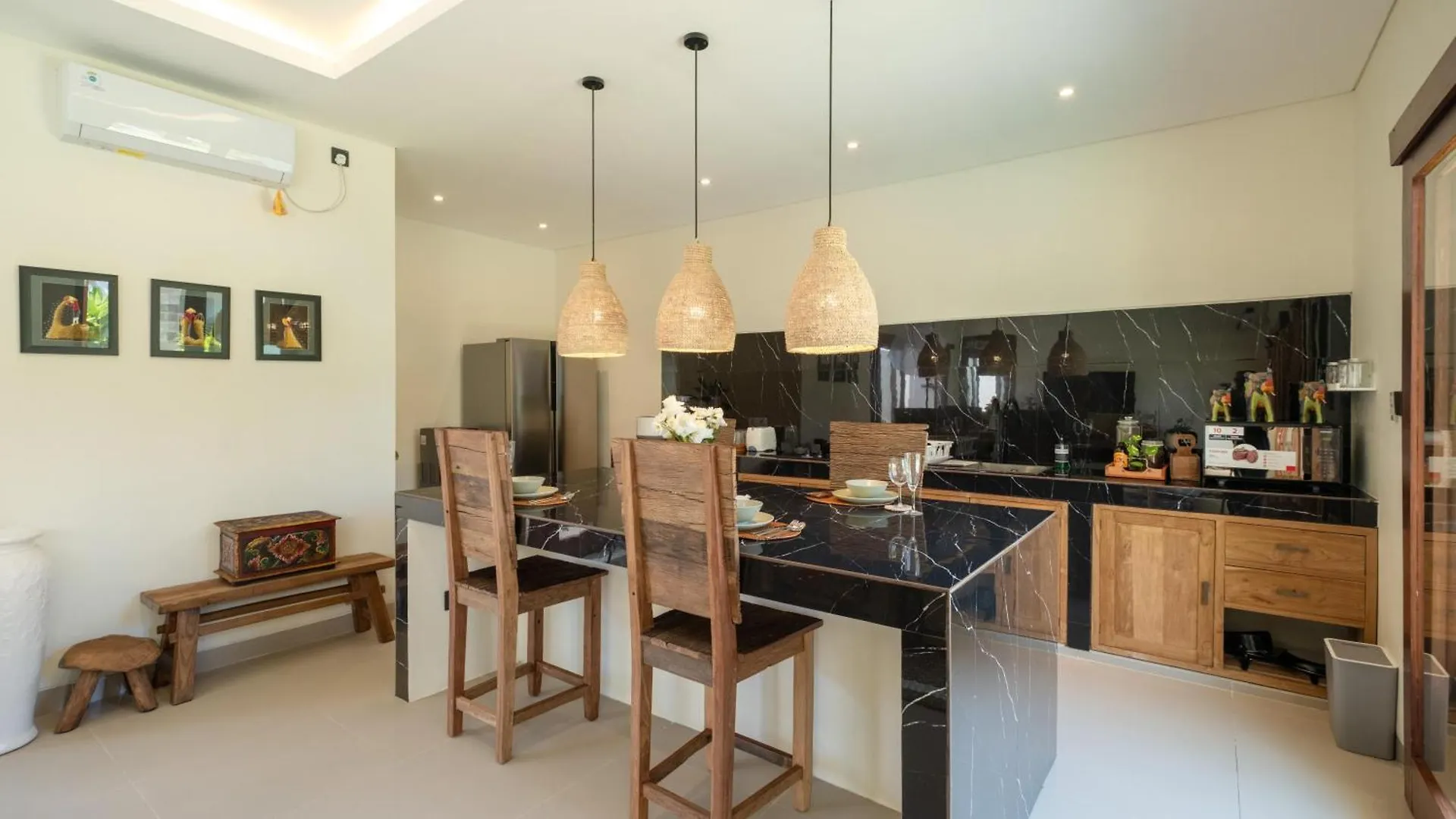 Villa Lange 2 By Villa Finder Seminyak